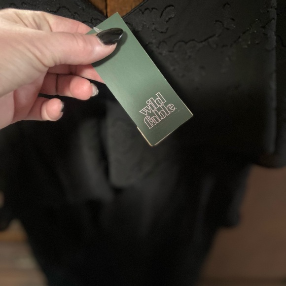 This dress is gorgeous! NWT size M ruffled layered dress - Picture 8 of 8